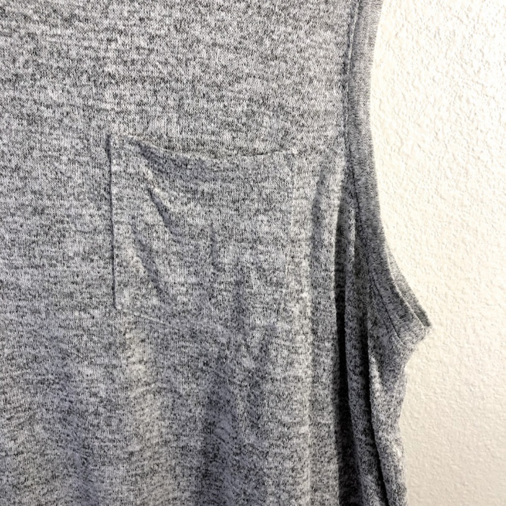 Target Knit Muscle Tee - Picture 2 of 4